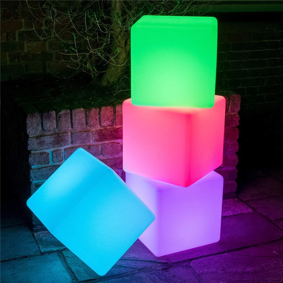 Glowing LED Luminous Cube Seat - Colour Changing Bulb recension och pris